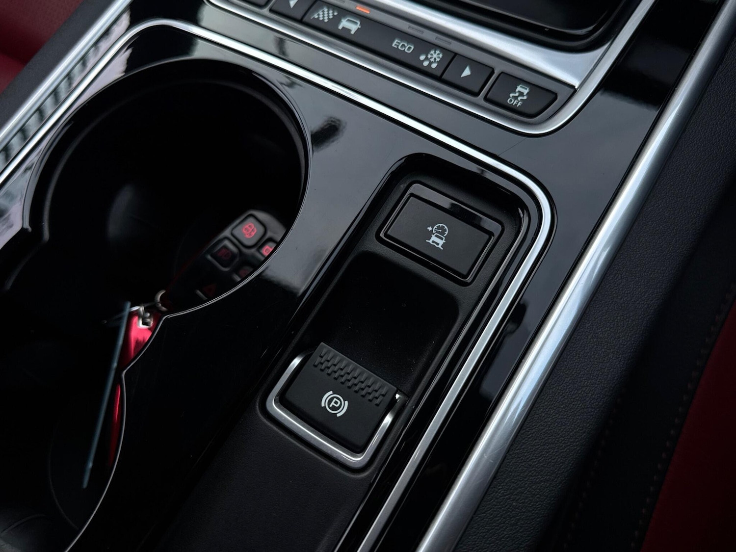 Used Jaguar XE 2017 for sale - 77267783: Photo 28