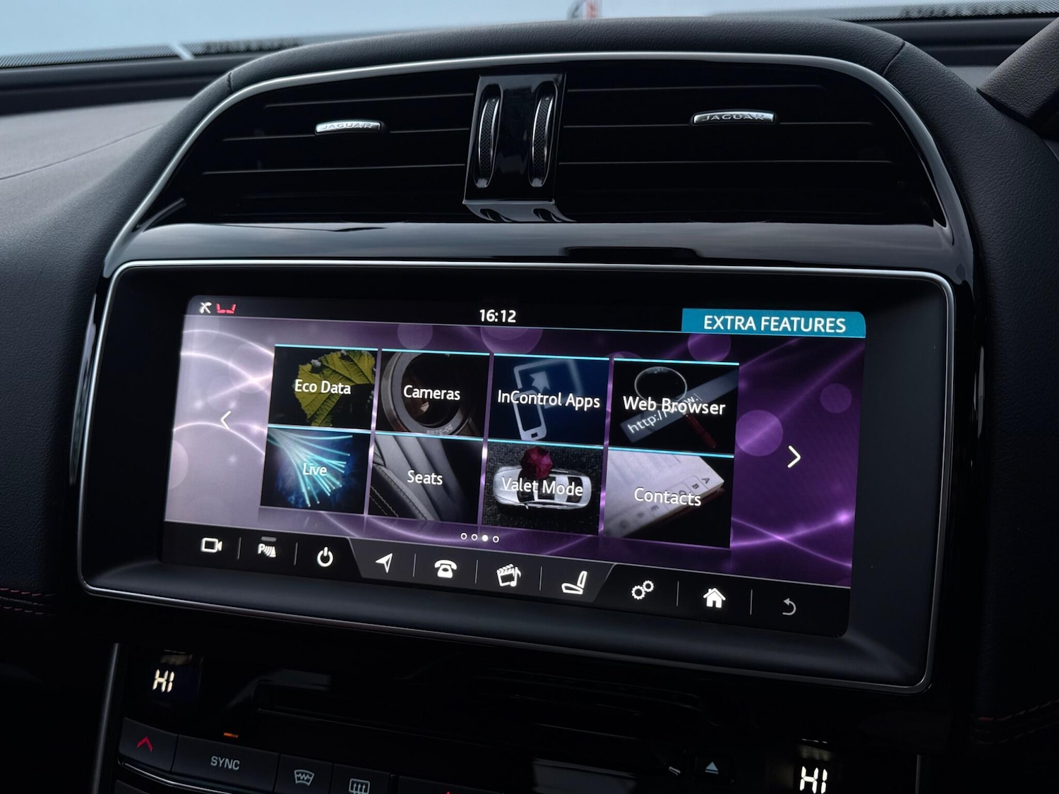 Used Jaguar XE 2017 for sale - 77267783: Photo 43