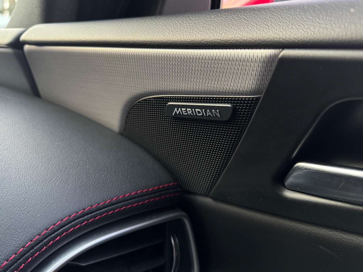 Used Jaguar XE 2017 for sale - 77267783: Photo 66