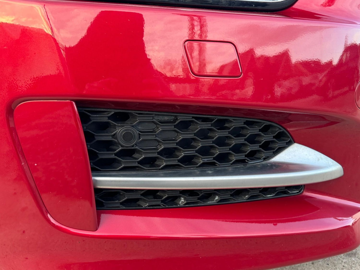 Used Jaguar XE 2017 for sale - 77267783: Photo 74