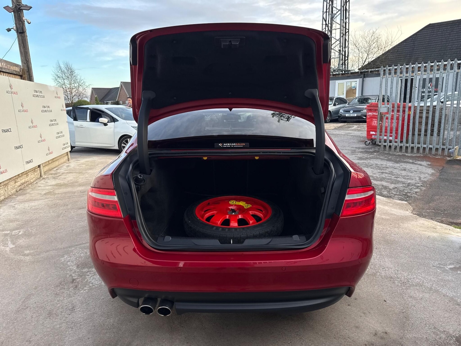 Used Jaguar XE 2017 for sale - 77267783: Photo 78