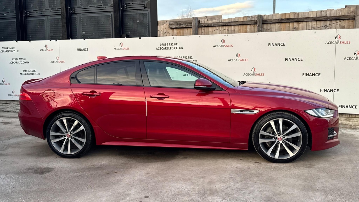 Used Jaguar XE 2017 for sale - 77267783: Photo 9