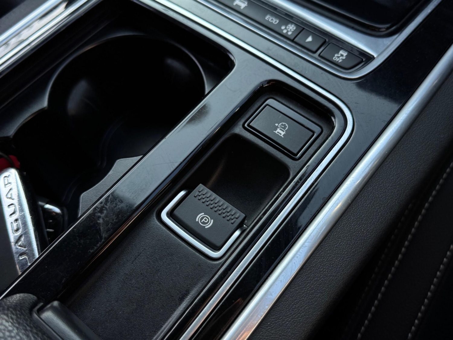 Used Jaguar XE for sale - 77753731: Photo 28