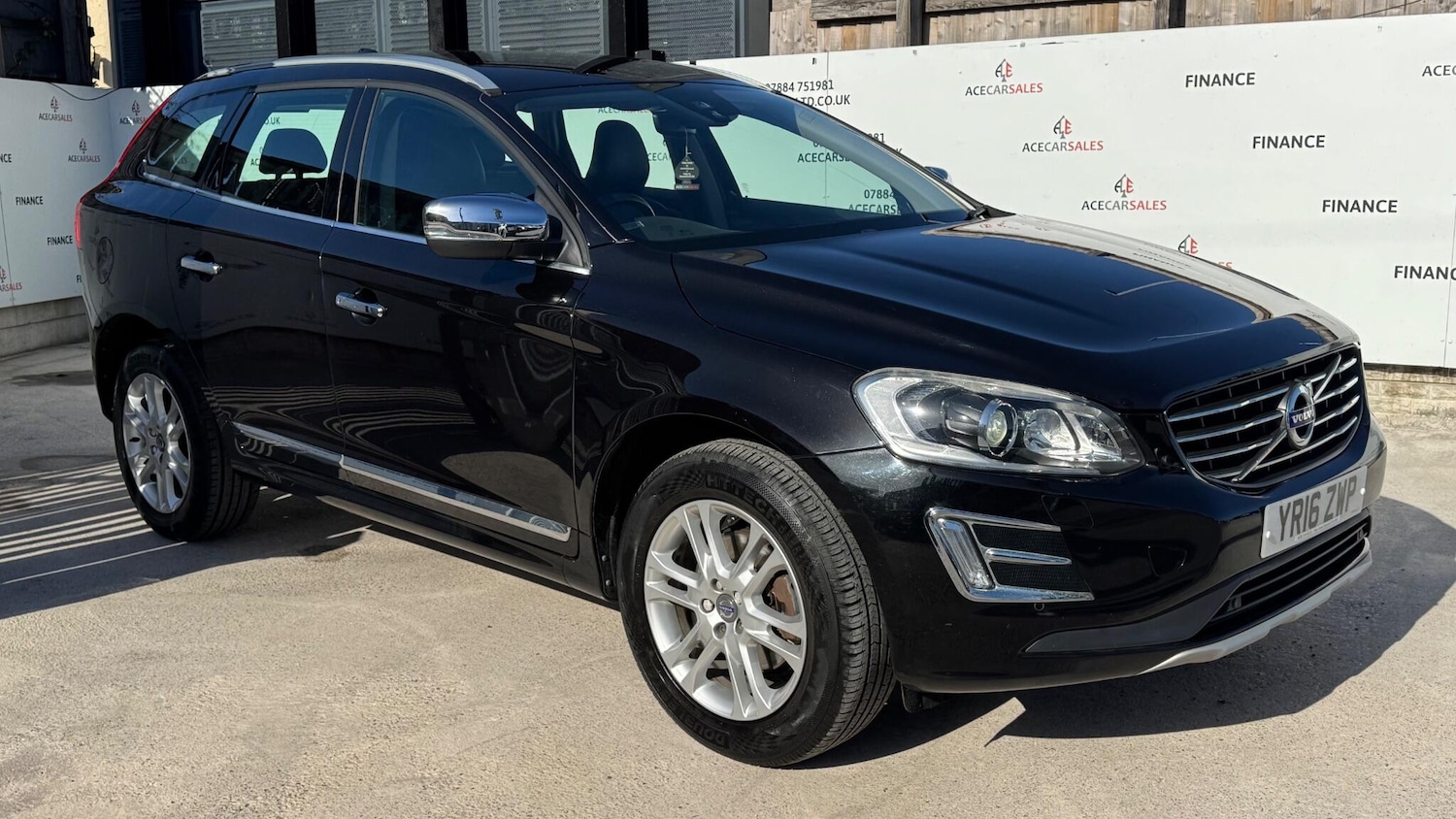 Used Volvo XC60 for sale - 77925504: Photo 2