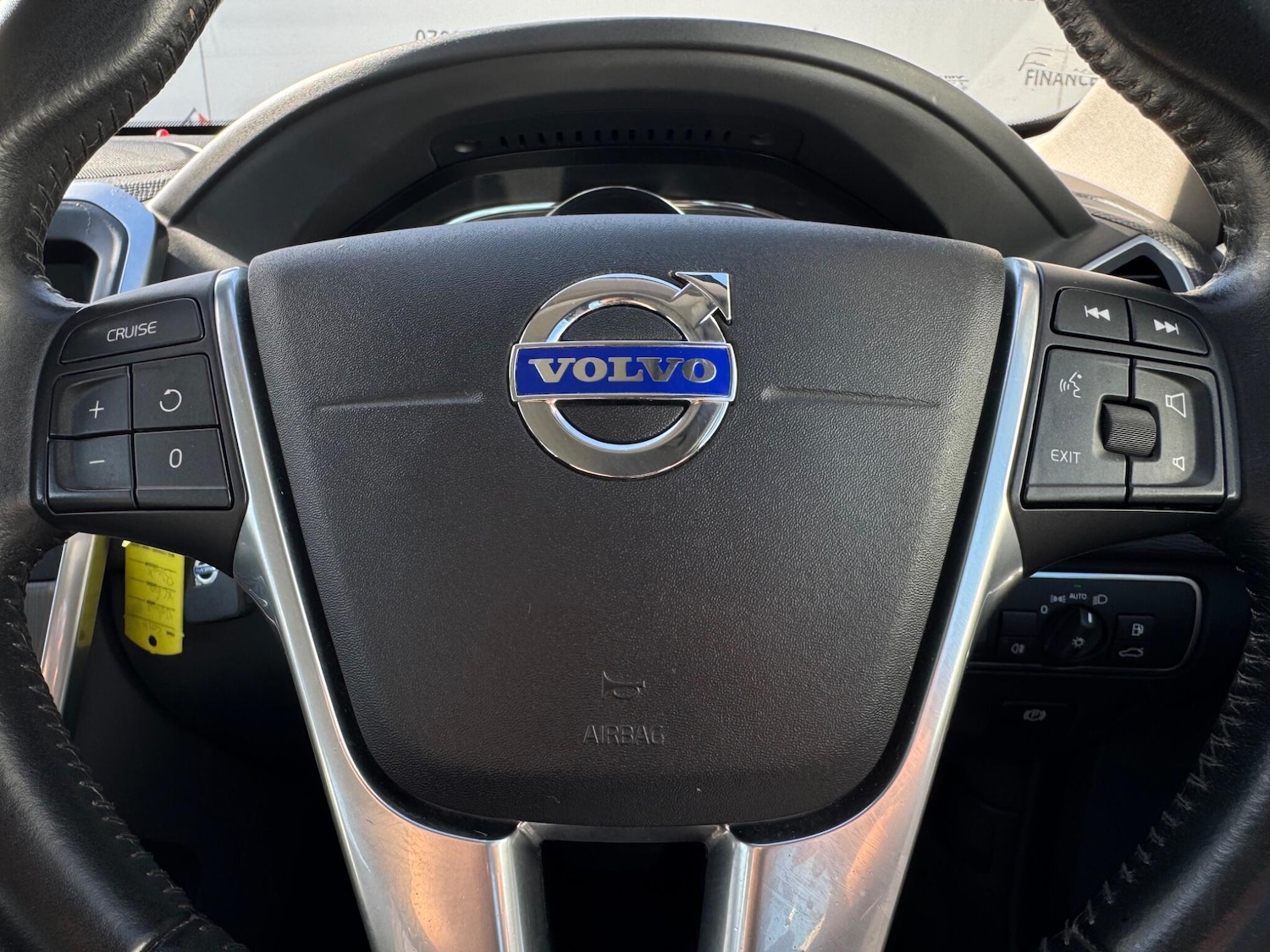 Used Volvo XC60 for sale - 77925504: Photo 27