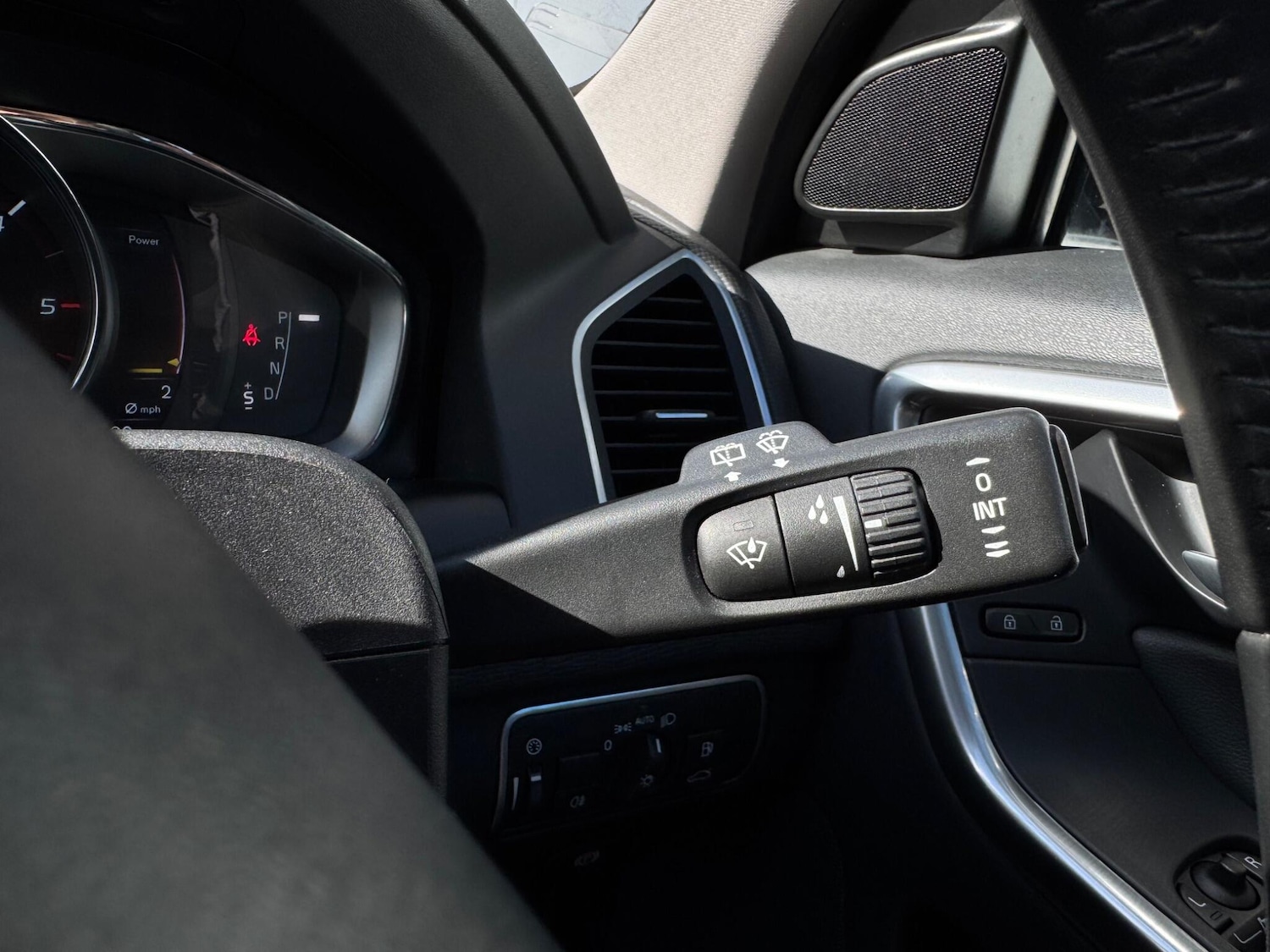 Used Volvo XC60 for sale - 77925504: Photo 29