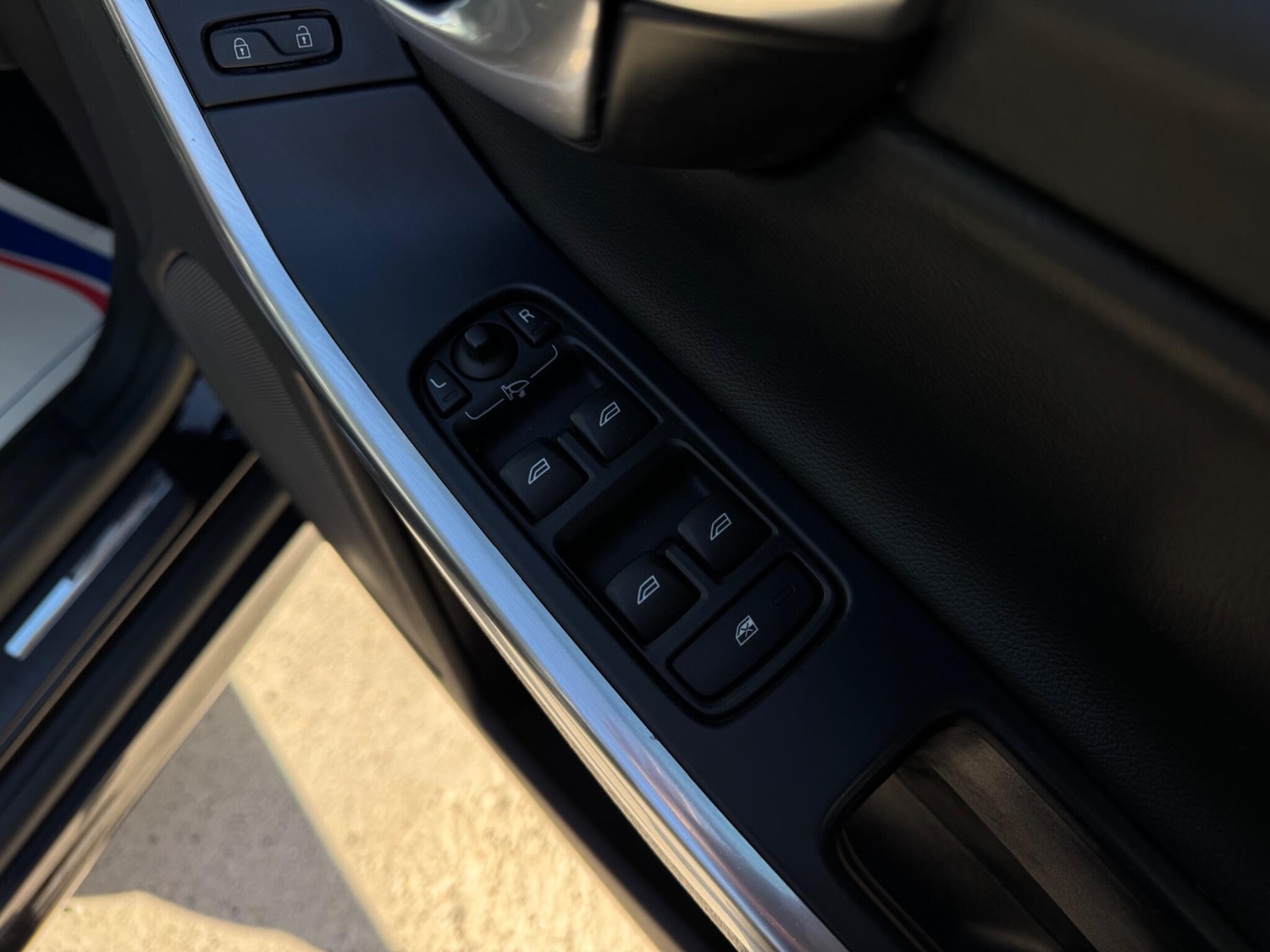 Used Volvo XC60 for sale - 77925504: Photo 54