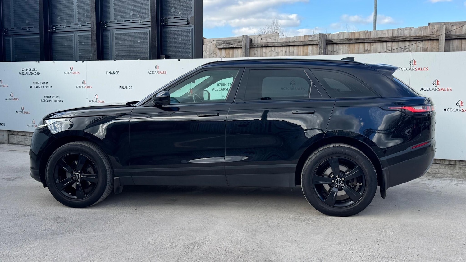 Used Land Rover Range Rover Velar 2017 for sale - 78204182: Photo 5