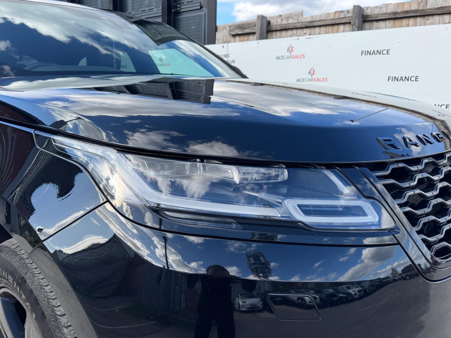 Used Land Rover Range Rover Velar 2017 for sale - 78204182: Photo 78