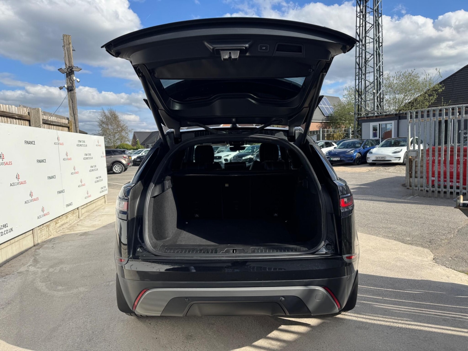 Used Land Rover Range Rover Velar 2017 for sale - 78204182: Photo 81