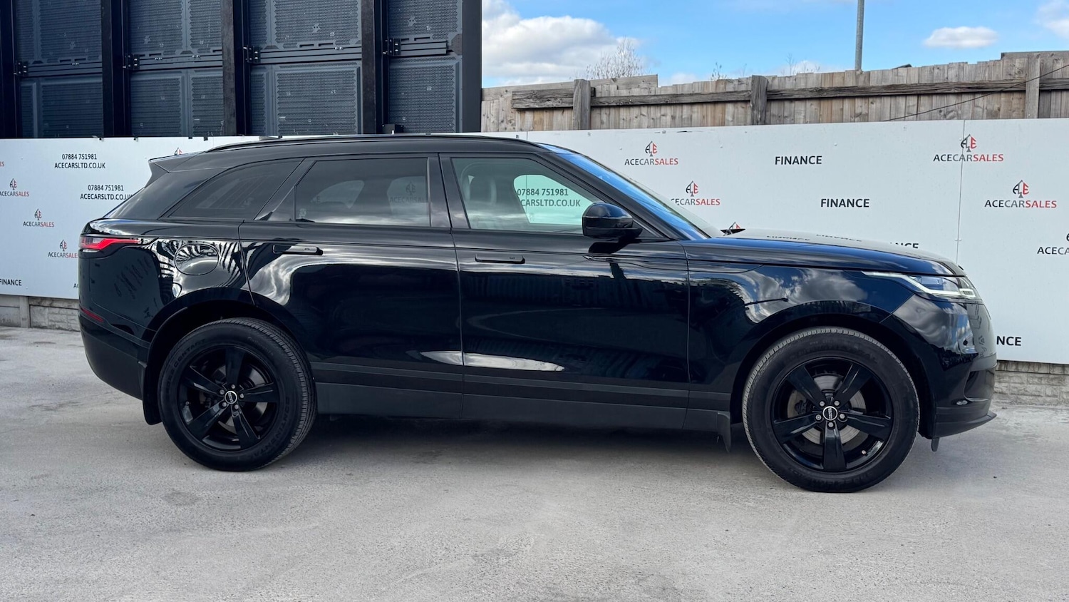 Used Land Rover Range Rover Velar 2017 for sale - 78204182: Photo 9