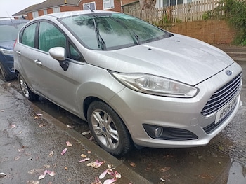 Used Ford Fiesta 2015 for sale - 76390295: Photo