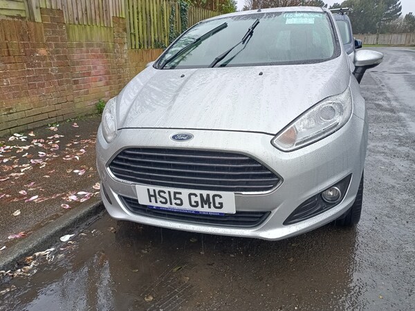 Used Ford Fiesta 2015 for sale - 76230921: Photo 2
