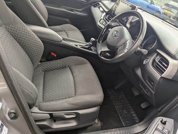 Used Toyota C-HR 2022 for sale - 76297796: Photo 9