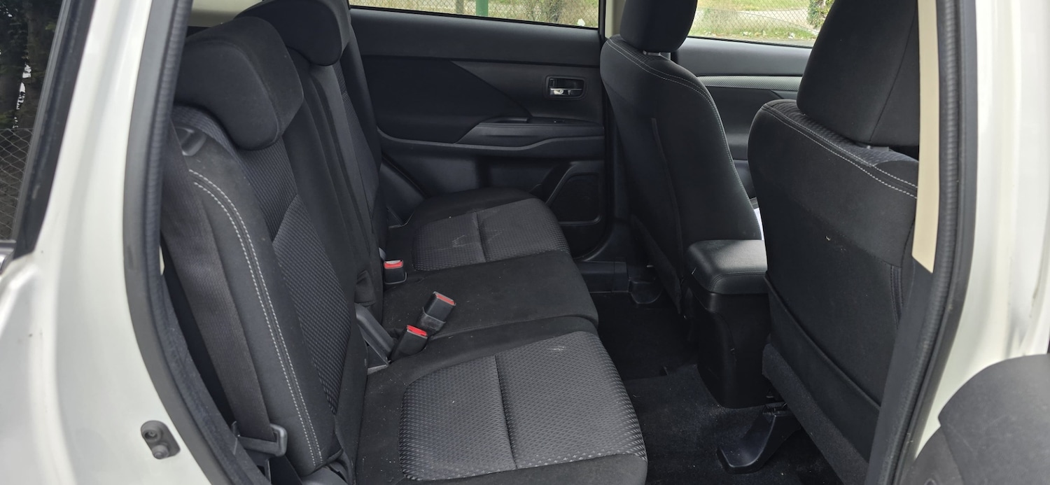 Used Mitsubishi Outlander 2016 for sale - 76381541: Photo 18