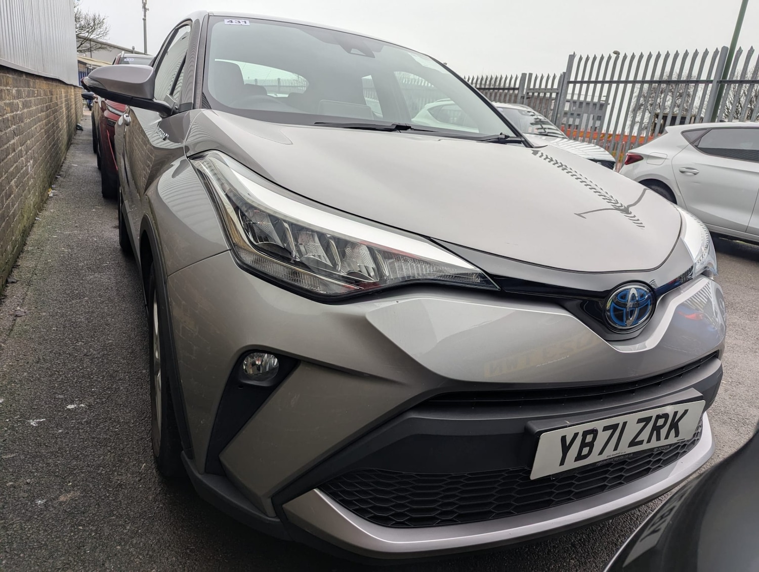 Used Toyota C-HR 2022 for sale - 76381513: Photo 1
