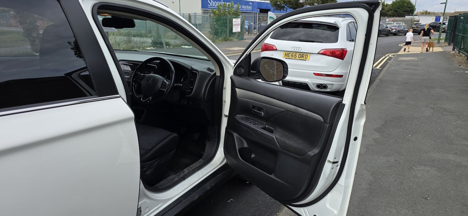 Used Mitsubishi Outlander 2016 for sale - 76487695: Photo 12