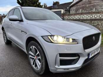 Used Jaguar F-Pace 2019 for sale - 74937965: Photo
