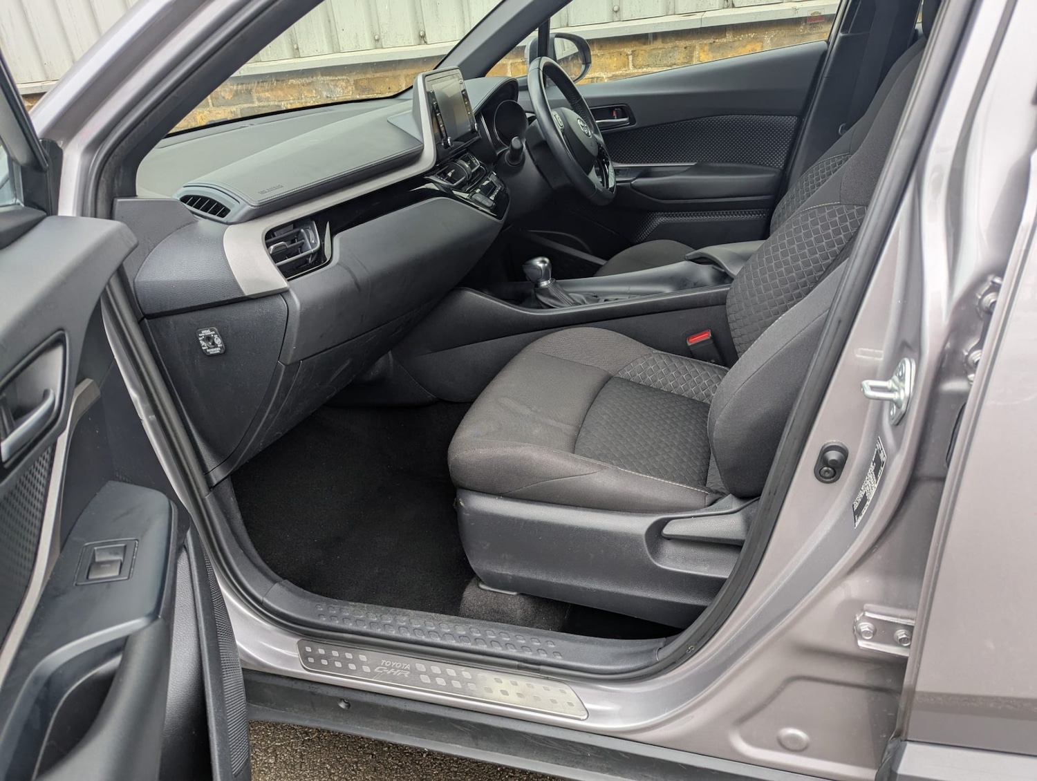 Used Toyota C-HR 2022 for sale - 76452401: Photo 10