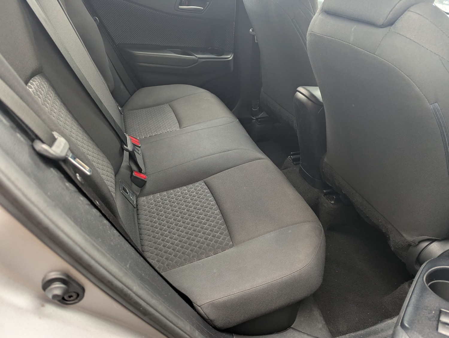 Used Toyota C-HR 2022 for sale - 76452401: Photo 14