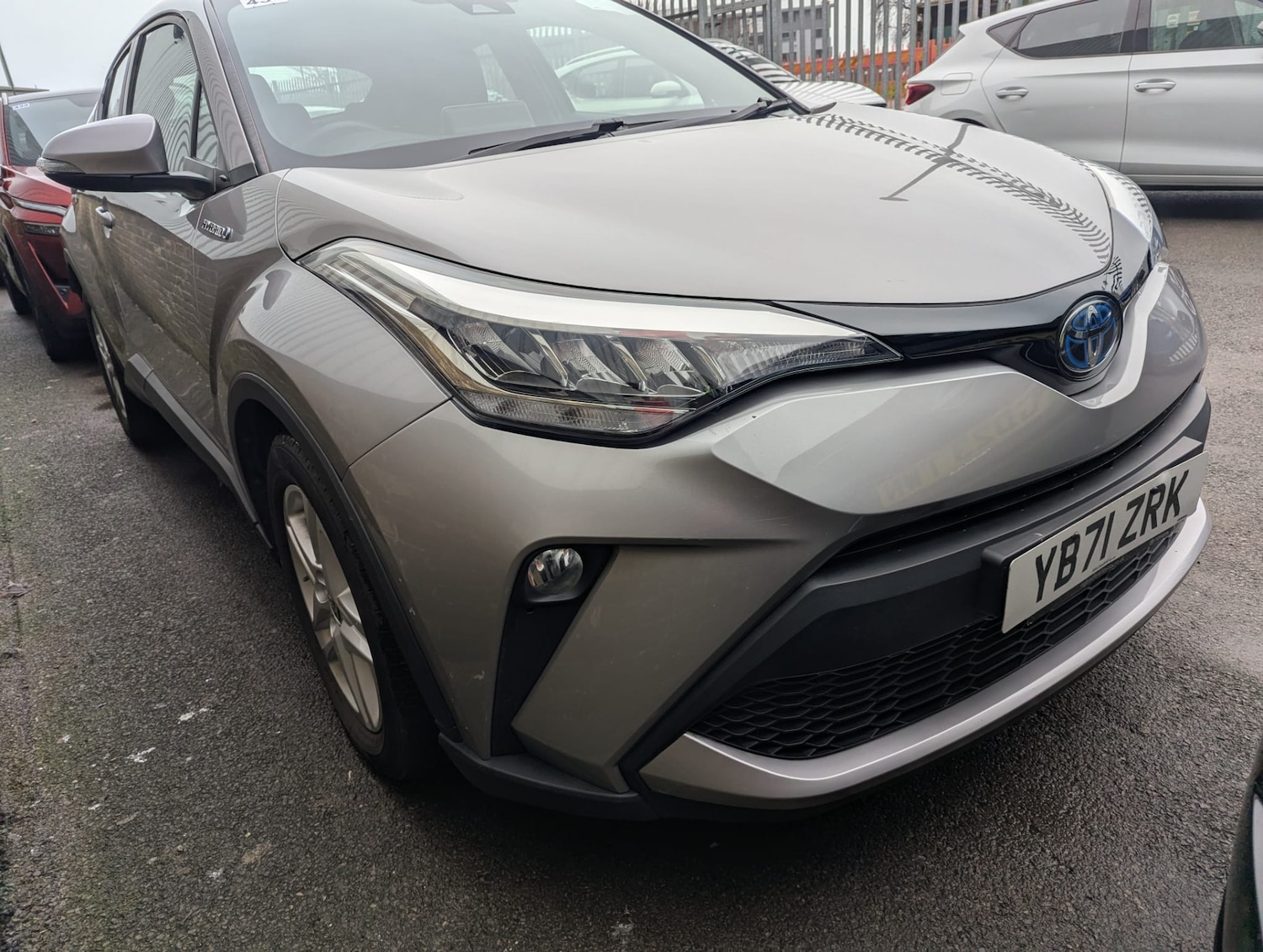Used Toyota C-HR 2022 for sale - 76452401: Photo 2