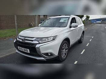 Used Mitsubishi Outlander 2016 for sale - 75615237: Photo
