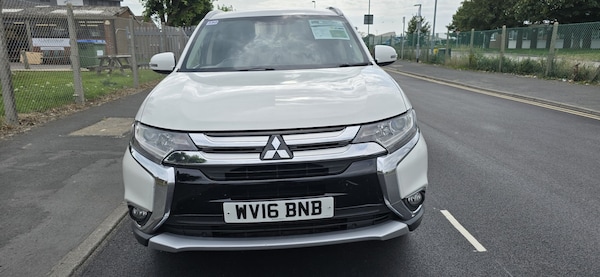 Used Mitsubishi Outlander 2016 for sale - 76231080: Photo 1