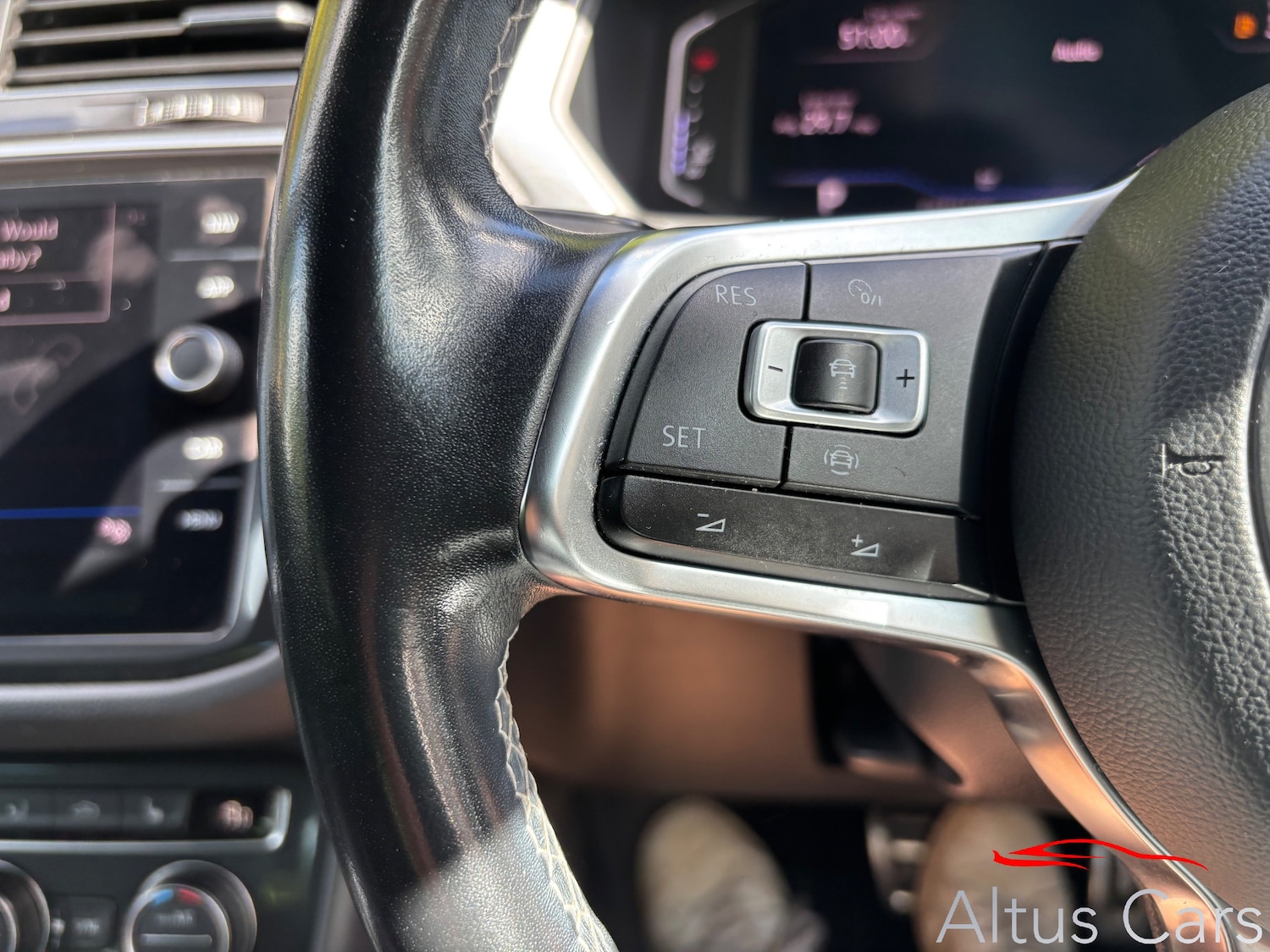 Used Volkswagen Tiguan 2019 for sale - 76022836: Photo 29