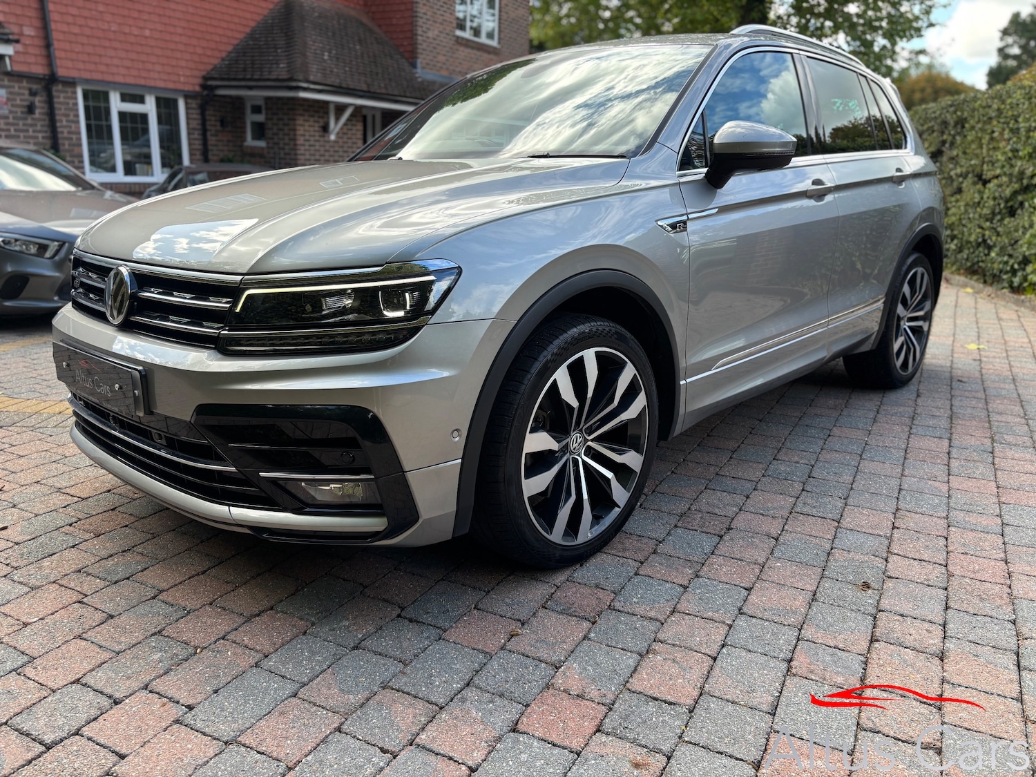 Used Volkswagen Tiguan 2019 for sale - 76022836: Photo 3