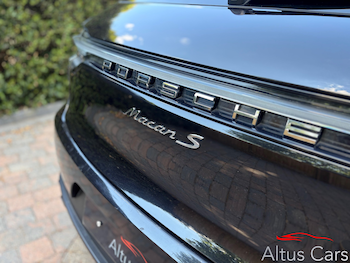 Used Porsche Macan 2020 for sale - 79381015: Photo