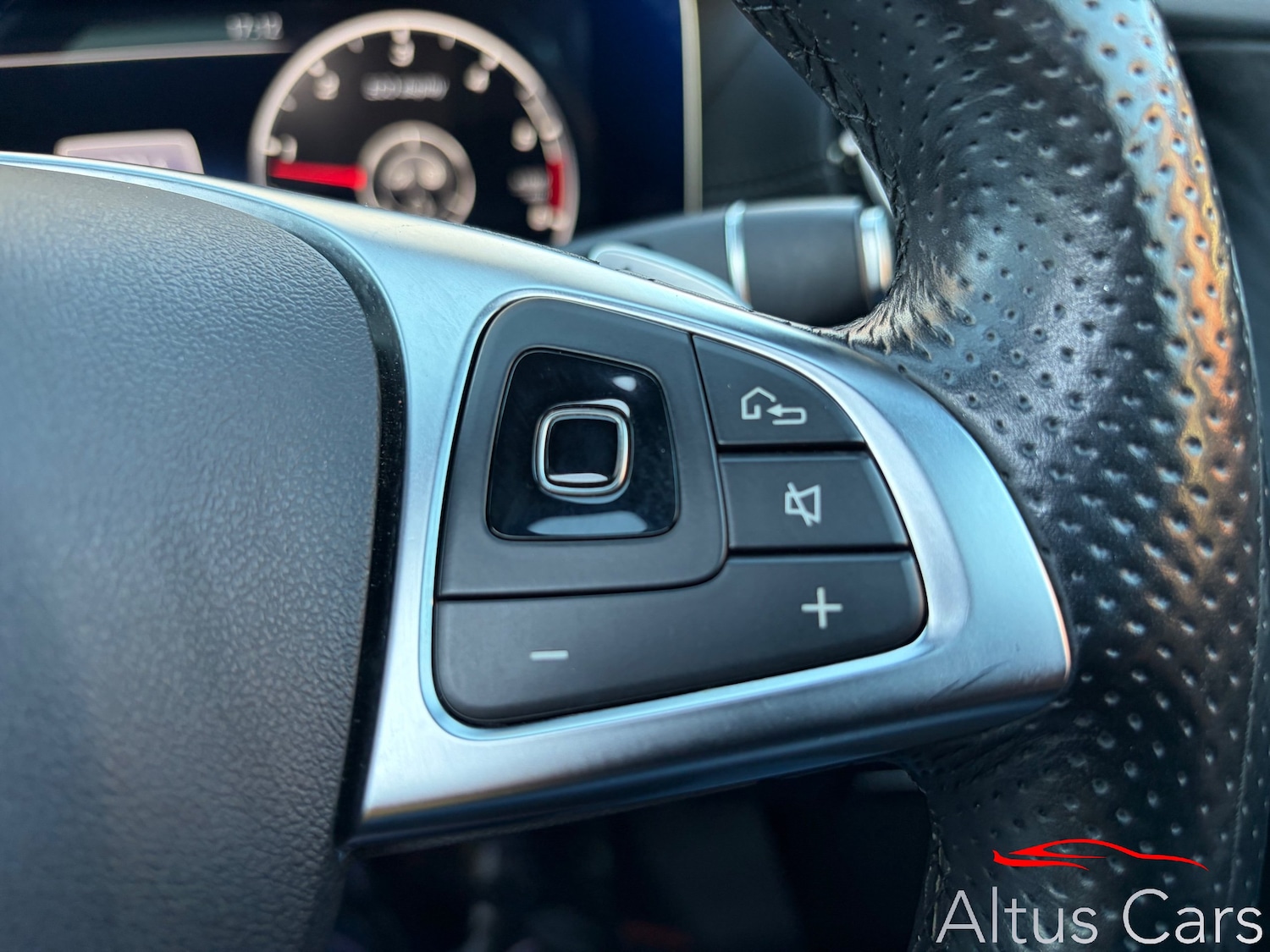 Used Mercedes-Benz E Class 2017 for sale - 77976138: Photo 27