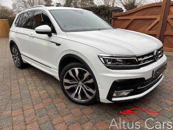 Used Volkswagen Tiguan 2017 for sale - 77582459: Photo