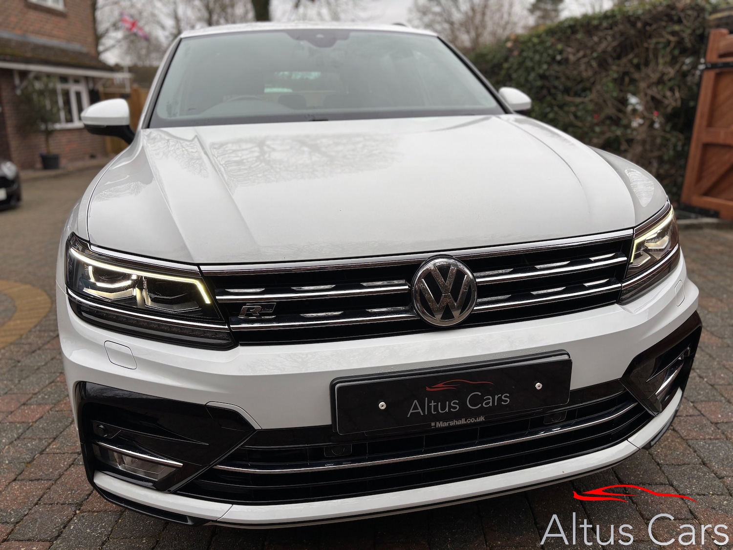 Used Volkswagen Tiguan 2017 for sale - 77582459: Photo 2