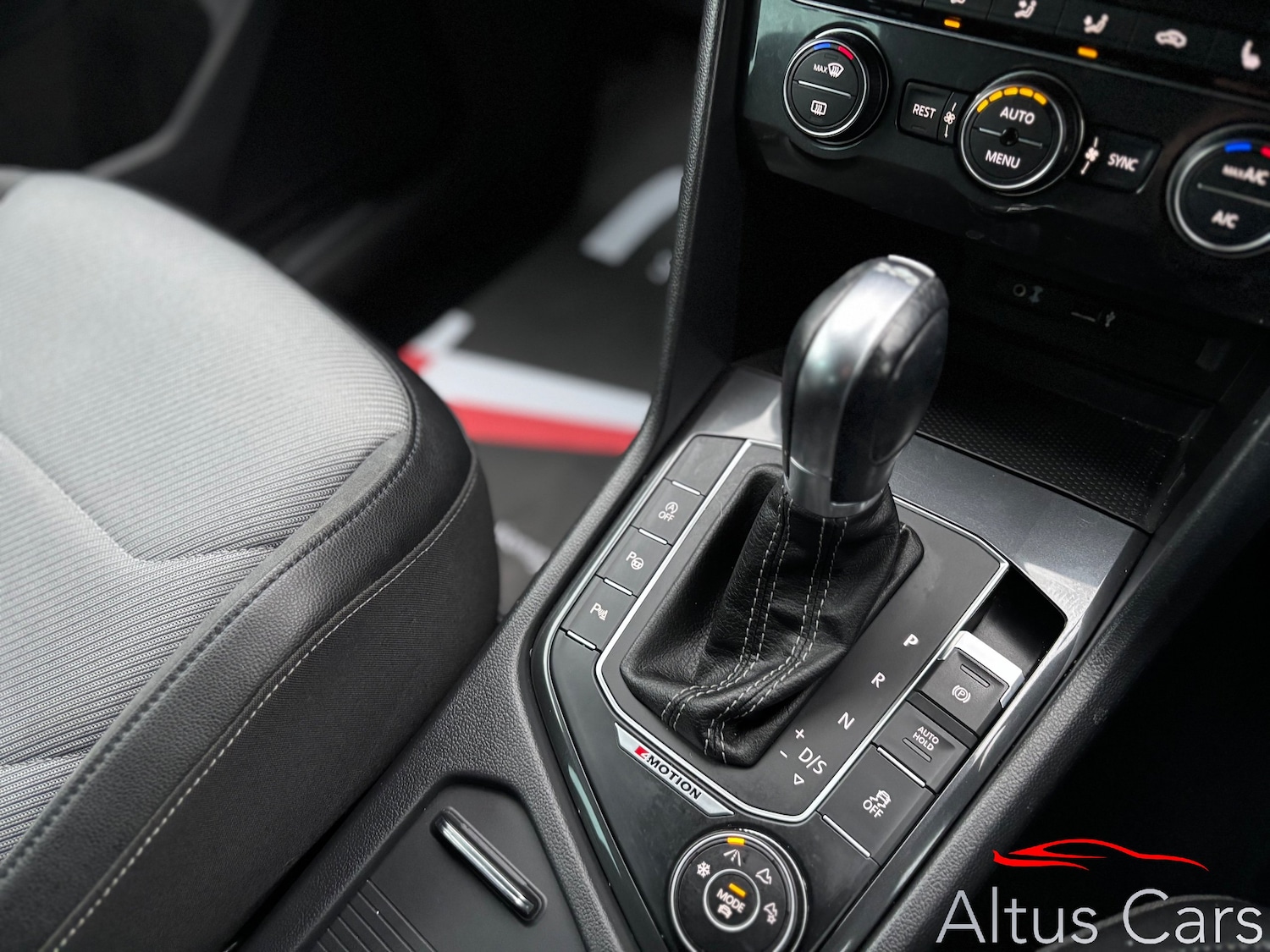 Used Volkswagen Tiguan 2017 for sale - 77582459: Photo 29