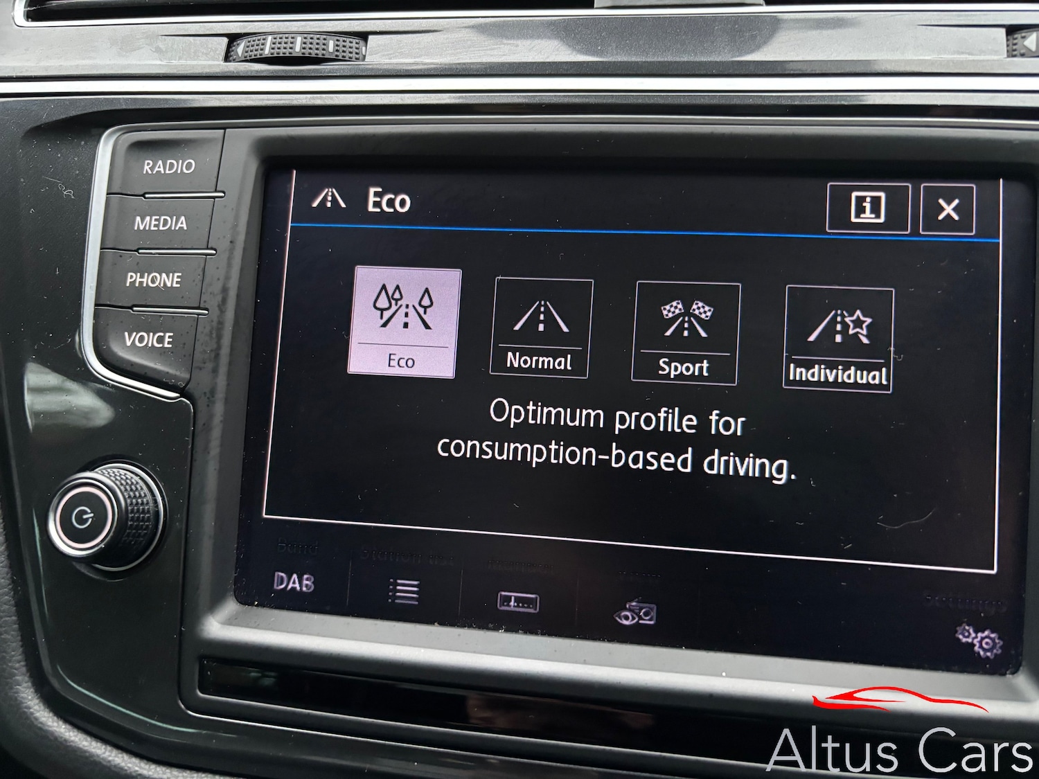 Used Volkswagen Tiguan 2017 for sale - 77582459: Photo 37