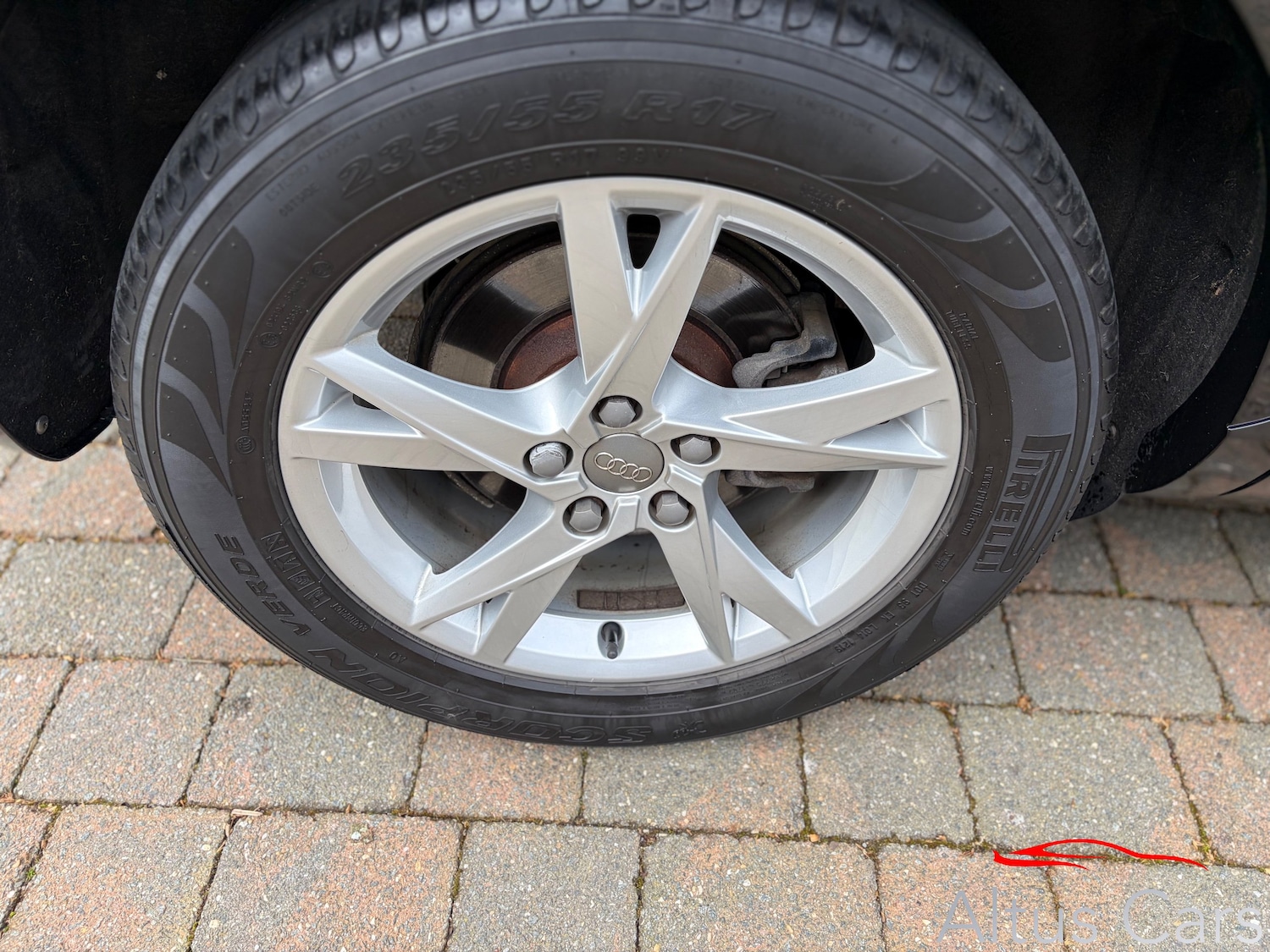 Used Audi Q3 2017 for sale - 77904330: Photo 10