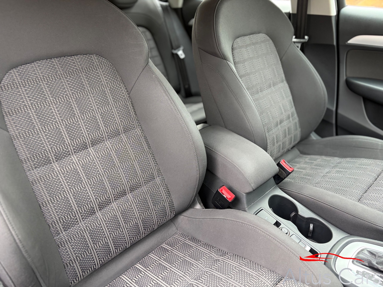 Used Audi Q3 2017 for sale - 77904330: Photo 17