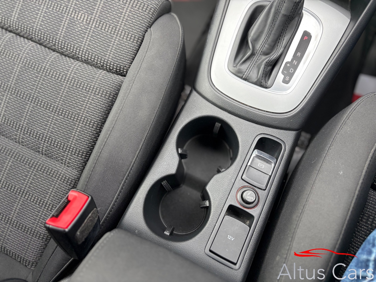 Used Audi Q3 2017 for sale - 77904330: Photo 33