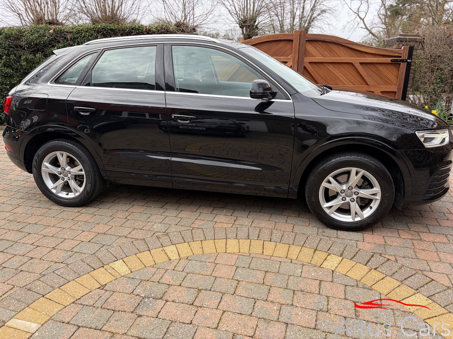 Used Audi Q3 2017 for sale - 77904330: Photo 8