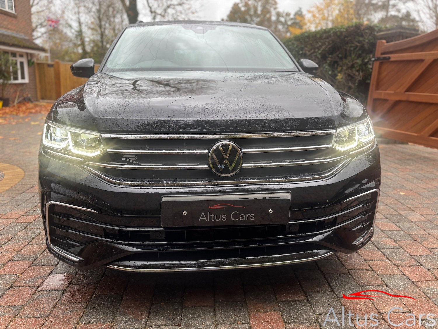 Used Volkswagen Tiguan for sale - 76526924: Photo 2