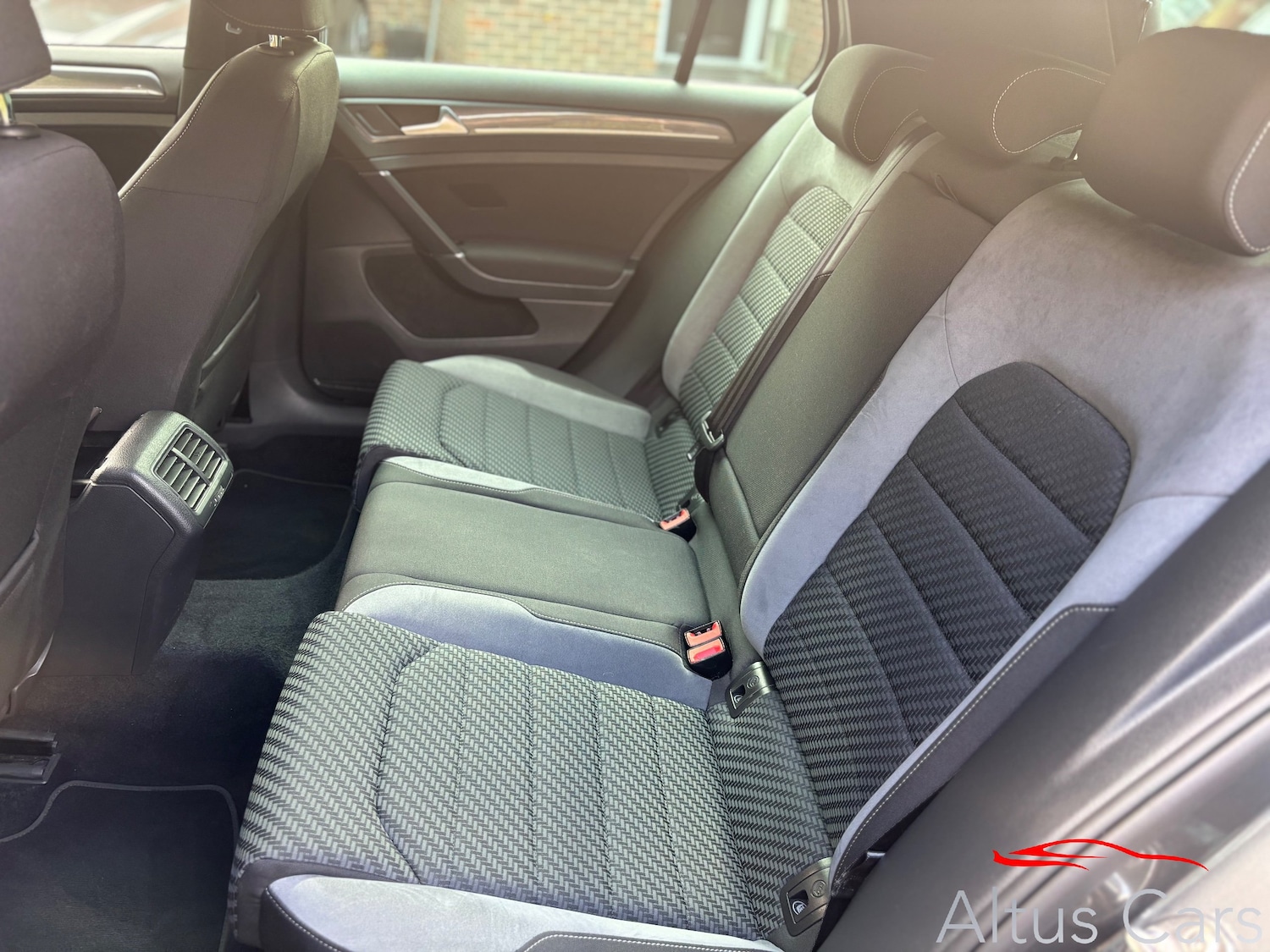 Used Volkswagen Golf 2018 for sale - 76287953: Photo 20