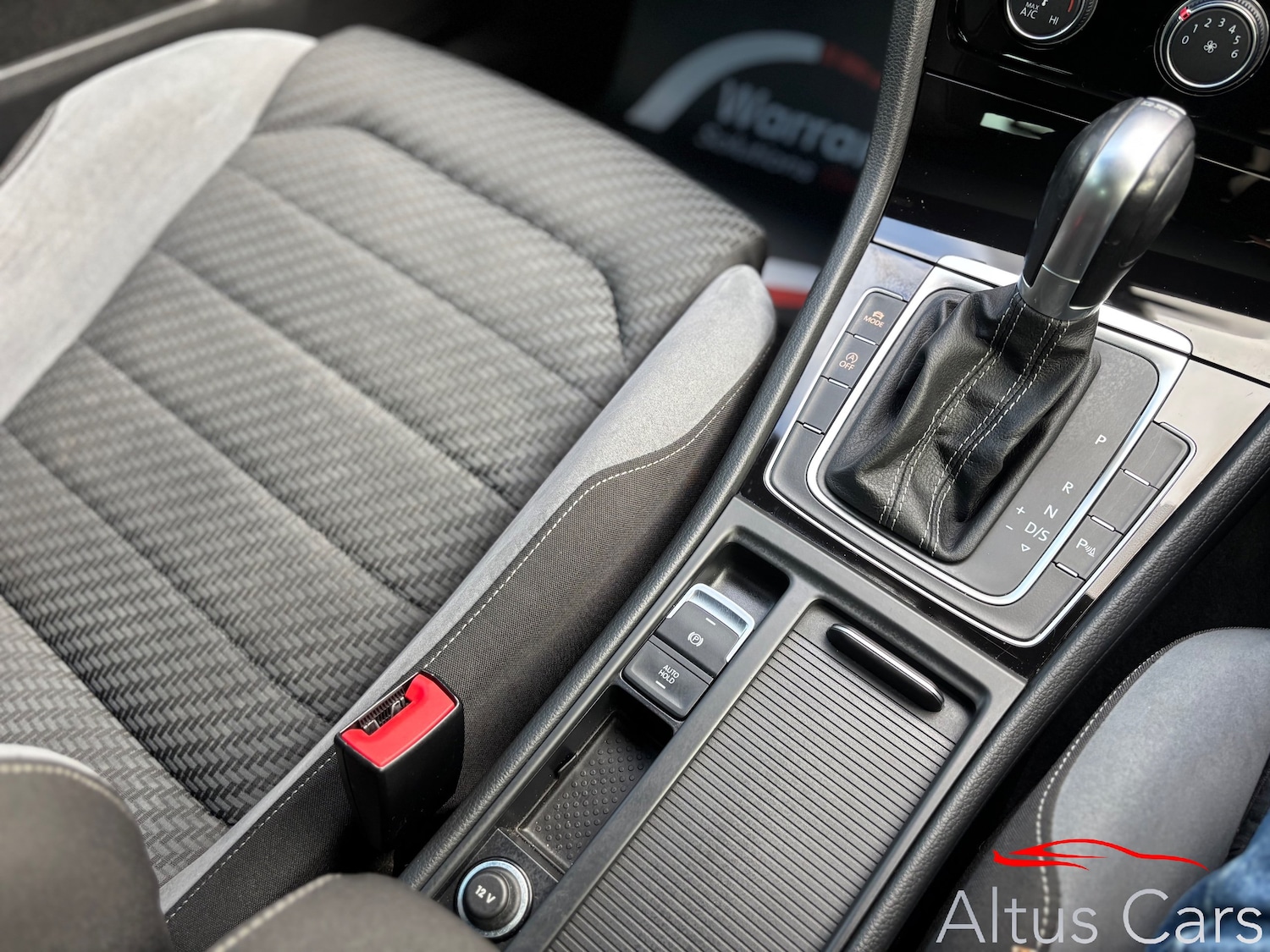 Used Volkswagen Golf 2018 for sale - 76287953: Photo 28