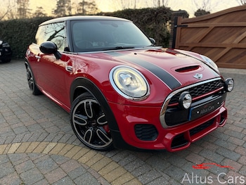 MINI Hatch feature image