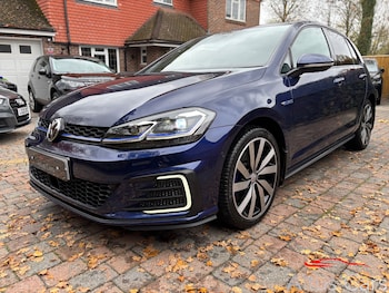 Used Volkswagen Golf 2017 for sale - 76586769: Photo