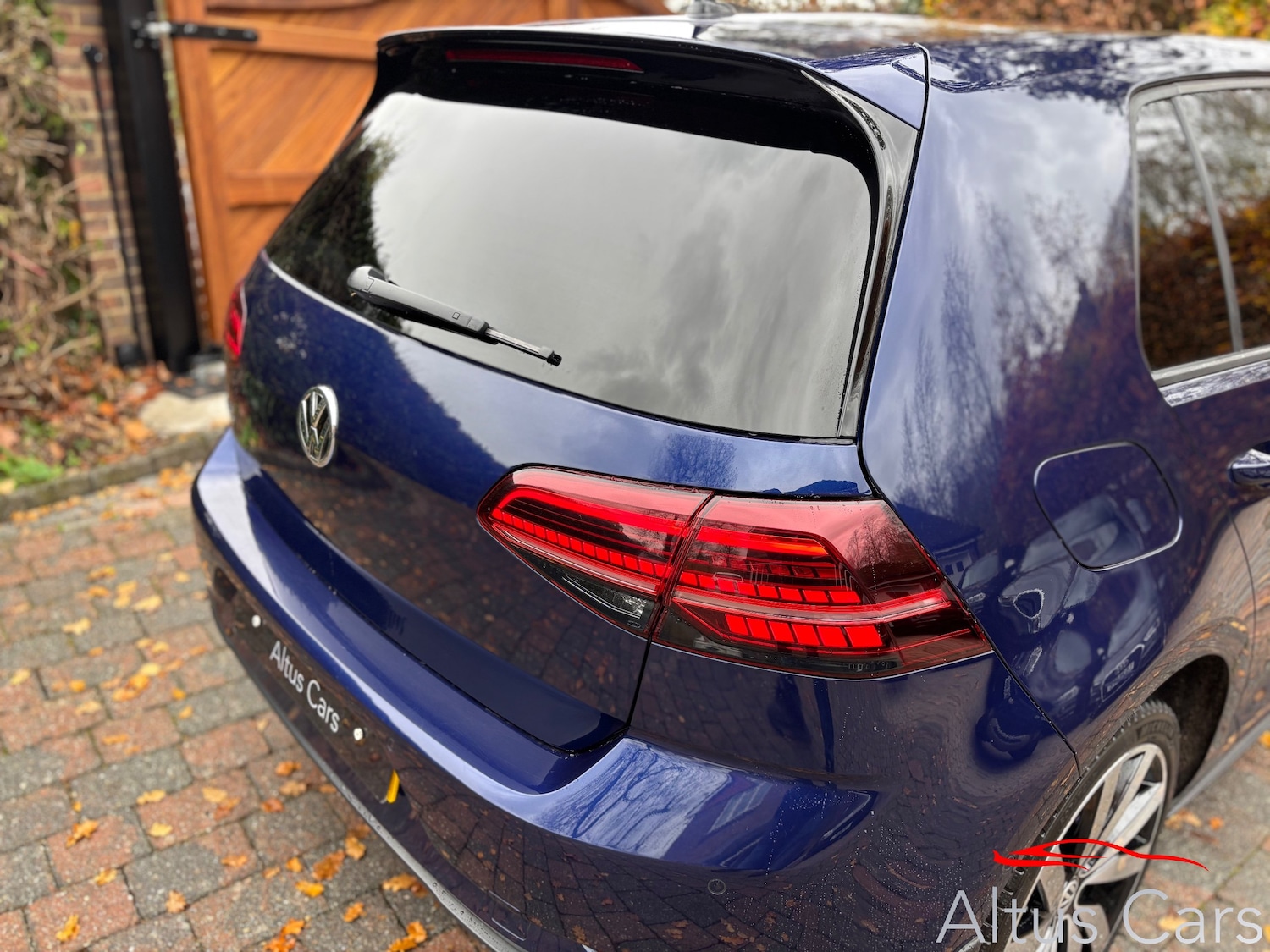 Used Volkswagen Golf 2017 for sale - 76586769: Photo 8