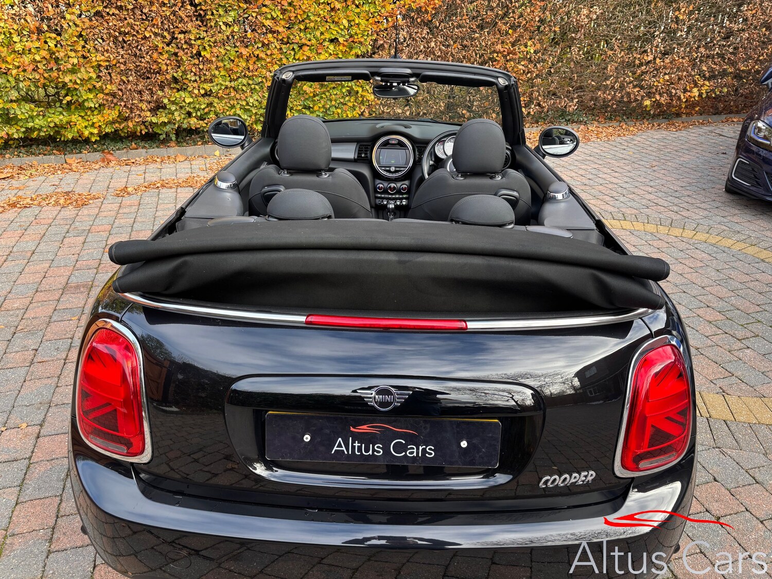 Used MINI Convertible 2018 for sale - 76616880: Photo 13