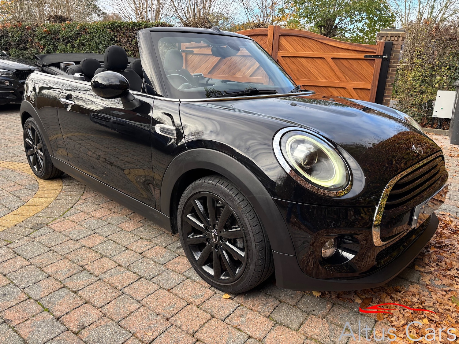 Used MINI Convertible 2018 for sale - 76616880: Photo 18