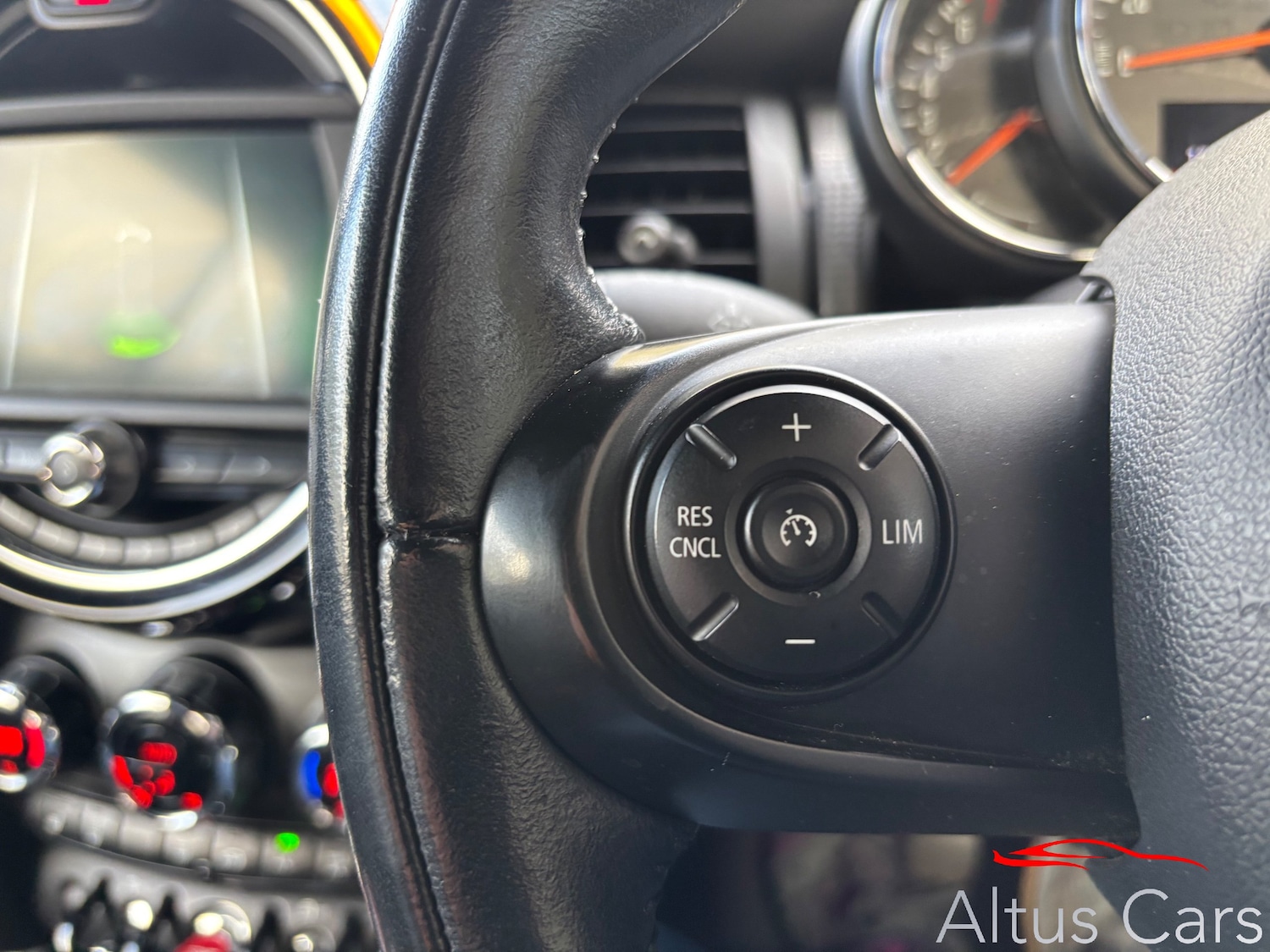 Used MINI Convertible 2018 for sale - 76616880: Photo 22