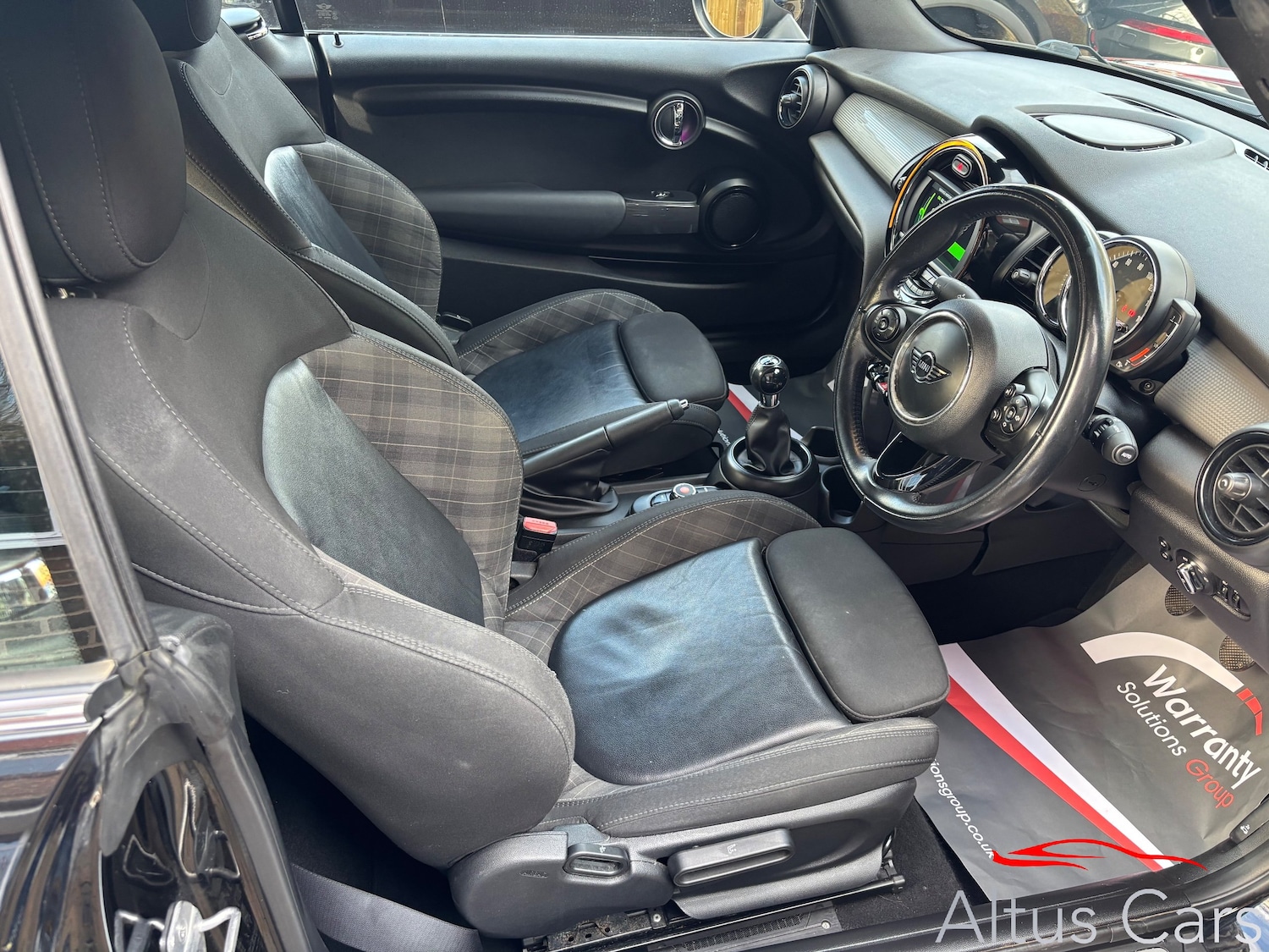 Used MINI Convertible 2018 for sale - 76616880: Photo 26