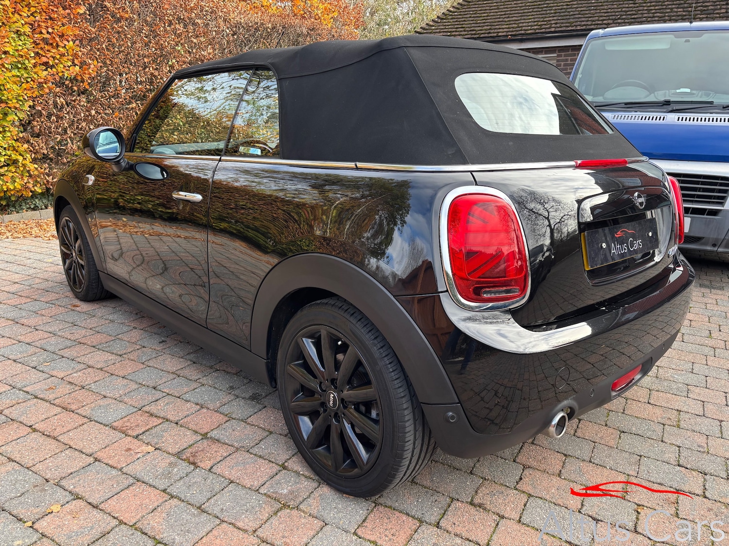 Used MINI Convertible 2018 for sale - 76616880: Photo 5